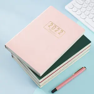 Notebook produsen disesuaikan Logo kualitas tinggi A5 A6 PU penutup keras susu tebal Magnet gesper Jurnal