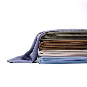 Tejido de punto fresco seda algodón <span class=keywords><strong>web</strong></span> rojo <span class=keywords><strong>vivo</strong></span> jacquard barra vertical imitación algodón Otoño e Invierno Sudadera con capucha tela de imitación tela de cuna - Product Image 1