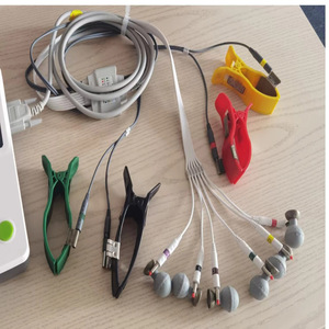 Appareil ECG automatique portable avec batterie intégrée pour la surveillance de tout le corps, certifié CE, instrument de classe II - Product Image 1