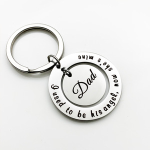 Yo solía ser su ángel para el Día del Padre. Llavero de acero inoxidable para regalo de mamá y padre - Product Image 5