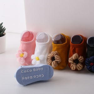 Calcetines de tubo corto para bebé de grosor regular, Calcetines antideslizantes para caminar para bebé - Product Image 4