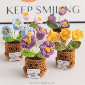 Maceta de Planta Artificial Hecha a Mano con Diseño Emocional, Maceta de Tulipán Tejida a Crochet - Product Image 2