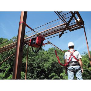 Sistema de Línea de Vida Horizontal Protecta de 60 Pies con Dos Adaptadores de Anclaje de 6 Pies y Bolsa de Transporte Roja - Product Image 3