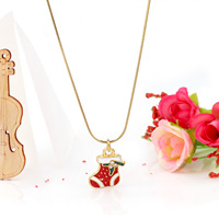 Colección Romántica de Navidad: Collar de Acero Inoxidable con Colgante de Frutas, Papá Noel, Mariposa y Bastón de Navidad
