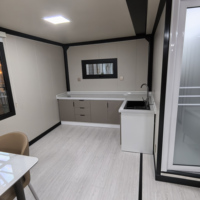 Villa à structure légère en acier préfabriquée de 40 pieds Maison préfabriquée de 2 chambres à coucher pour bureau ou magasin