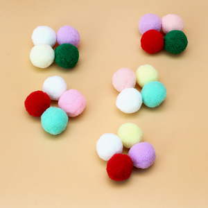 คาร่า เรนโบว์ ปอมปอม บอลส์ 12 ชิ้น ของเล่นแมวนุ่มนิ่ม สำหรับแก้เบื่อ - Product Image 4
