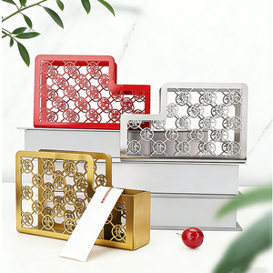 <span class=keywords><strong>Prix</strong></span> <span class=keywords><strong>d</strong></span>'usine, vente en gros, boîte à mouchoirs en acier inoxydable brillant doré, porte-serviettes triangulaire en métal pour table - Product Image 1