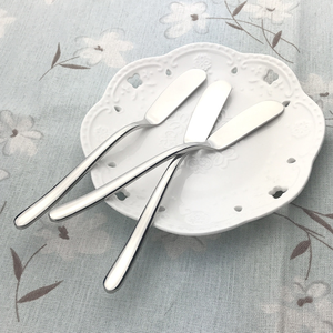 Ensemble de couteaux à beurre, cuillères, couteaux à fromage et fourchettes à fruits HBC1216, en stock et personnalisables - Product Image 1
