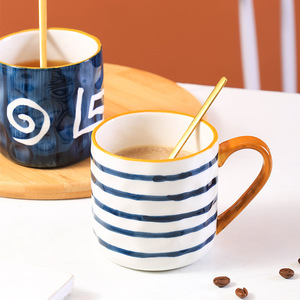 Taza de Cerámica Pintada a Mano, Taza a Rayas con Diseño Japonés Bajo Esmalte, Taza para Desayuno - Product Image 4
