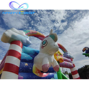 Château gonflable <span class=keywords><strong>licorne</strong></span> <span class=keywords><strong>magique</strong></span> Instagram-Worthy, combo avec un design <span class=keywords><strong>nuage</strong></span> arc-en-ciel vibrant pour des fêtes en plein air dignes d'un cliché - Product Image 6