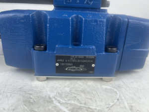 Série de pompes hydrauliques proportionnelles 4WRL10 4WRL16 4WRL25 4WRL27 4WRL35 Série de pompes hydrauliques proportionnelles 4WREE10E752X/G24K31/A1V - Product Image 4