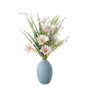 Jingyan – Bouquet de fleurs artificielles, marguerite rose avec feuillage vert, pour décoration de maison et de mariage, CF01226 - Product Image 5