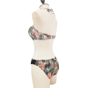 Bikini a fascia Copa <span class=keywords><strong>Con</strong></span> Aros Flores Bikini Para Mujer <span class=keywords><strong>Con</strong></span> <span class=keywords><strong>Top</strong></span> Bandeau <span class=keywords><strong>Con</strong></span> Copa <span class=keywords><strong>Con</strong></span> Aros, Y Tirantes scompigli. - Product Image 3