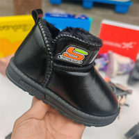 Bottes de bébé pour filles à bas prix toutes saisons semelle souple en cuir léger antidérapant noir chaussures d'école en gros