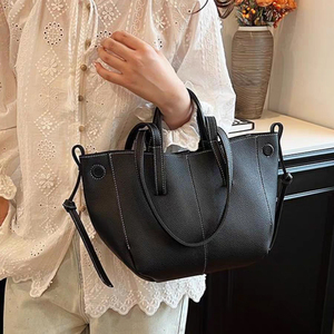 กระเป๋าถือ<span class=keywords><strong>ผู้หญิง</strong></span>ดีไซน์เนอร์สั่งทำขายส่ง กระเป๋าสะพายไหล่ PU คุณภาพสูงทันสมัย ความจุเยอะ มีหลายสี - Product Image 5