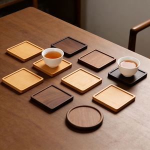 Posavasos de Lujo Cuadrado de Nogal Negro y Haya, Reutilizable, Grabado Personalizado, para Taza de Café, Regalo de Boda - Product Image 1