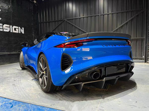 Nouveau kit carrosserie exclusif en fibre de carbone avec diffuseur avant, spoiler et prise d'air pour pare-chocs de Lotus Emira - Product Image 5
