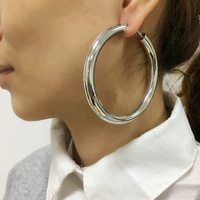 Ensemble de boucles d'oreilles exagérées européennes et américaines en alliage d'aluminium tressé boucles d'oreilles cercle bijoux de luxe pour femmes