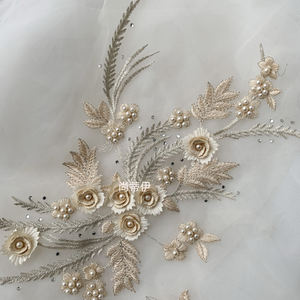 DELACE coloré médaillon appliqué avec perles broderie florale dentelle robe de mariée accessoires - Product Image 2