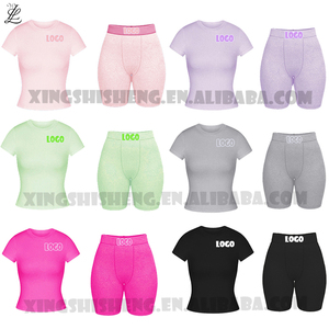 Graziosi <span class=keywords><strong>vestiti</strong></span> per le vacanze estive <span class=keywords><strong>a</strong></span> coste per le donne 2 pezzi Set Casual pigiama da donna Set corto ricamo LOGO personalizzato Set Loungewear - Product Image 1