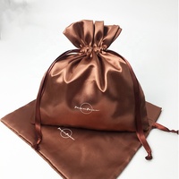 Sac à cordon en satin imprimé personnalisé de luxe avec ruban pochette cadeau à bijoux en satin doux pour cosmétiques pour cheveux et cache-poussière pour bonbons