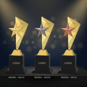 Trofeo Estrella Personalizado de POOJA GIFT CORPORATION, Modelo 669, Chapado en Oro, Fundido a Presión, Portátil, con Logotipo Grabado con Láser para Promoción - Product Image 2