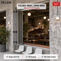 Fenêtre pliante commerciale en aluminium, cadre fin argenté avec rebord, idéale pour bistrot et terrasse
