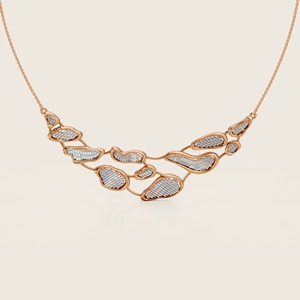 Collier en fil de séraphin doté d'une chaîne élégante et mince avec un éclat subtil conçu pour une élégance quotidienne sans effort - Product Image 4