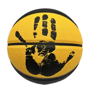 2022 New Design Factory Hygroskopische kunden spezifische personal isierte Basketball ball größe 7 für Innen-und Außen spiele