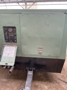 <span class=keywords><strong>Compresseur</strong></span> d'air à vis portable d'occasion <span class=keywords><strong>Sullair</strong></span> DPQ400XH 400CFM 13.8Bar en stock - Product Image 4