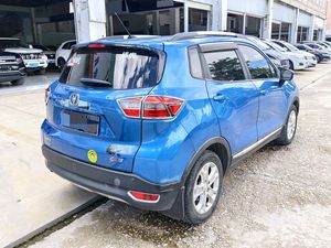 SUV Compatto Economico Changan CS15 2016 1.5L LHD con Telecamera Posteriore, Cruise Control, ESP, Assistenza in Salita, Ricambi Economici, Auto Usata - Product Image 6