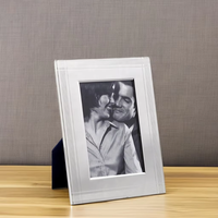 Cadre photo personnalisé en gros 3x5 4x6 5x7 en fer gravé au laser, écologique et léger, motif Marvin Line