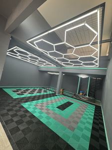 Hot Sale Modern Eco-friendly Interlocking Tiles <strong>Click</strong> Installation <strong>Vinyl</strong> <strong>Floor</strong> for Garage Workshops Inne - Product Image 3