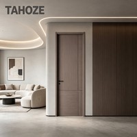 Porte de chambre en bois durable avec panneau en cristal de carbone, poignée silencieuse intégrée et serrure résistante à la déformation pour hôtels et appartements