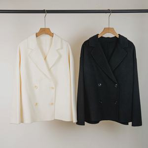 Manteau en laine à revers pour femme 2025 - Luxe discret - Coupe ample - Double boutonnage - Mélange cachemire |   Couleur et taille personnalisables - Product Image 1