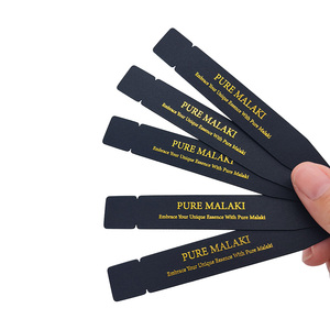 Tiras <span class=keywords><strong>de</strong></span> papel perfumado <span class=keywords><strong>de</strong></span> lujo personalizadas con logo estampado en caliente con lámina <span class=keywords><strong>de</strong></span> oro para probadores <span class=keywords><strong>de</strong></span> perfume - Product Image 5