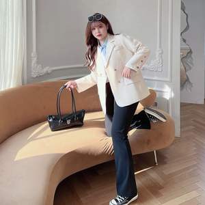 กางเกงแฟลร์ผู้หญิงไซส์ใหญ่ รุ่น Runqi N8658 สีดำ ผ้าเมมโมรี่ยืดหยุ่น เอวสูง ขากว้าง ไซส์ผู้ใหญ่ - Product Image 4