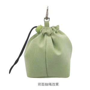 Sac d'entraînement pour animaux de compagnie en tissu Oxford vert clair 14x10x8,5 cm pour le rangement des friandises en extérieur pour chien - Product Image 4