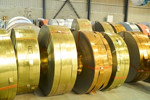 Kaplamalı Renkli Boyalı Metal Rulo Demir Metal Rulo Önceden Boyalı Galvanizli Çelik Ppgl Ppgi Rulo - Product Image 3