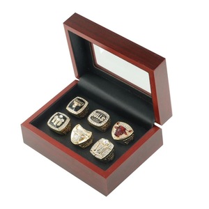 Set <span class=keywords><strong>de</strong></span> Anillos <span class=keywords><strong>de</strong></span> Campeonato <span class=keywords><strong>de</strong></span> los Chicago Cubs por 6 Años con Piedra Natural, Edición <span class=keywords><strong>de</strong></span> <span class=keywords><strong>Coleccionista</strong></span> para Aficionados - Product Image 2