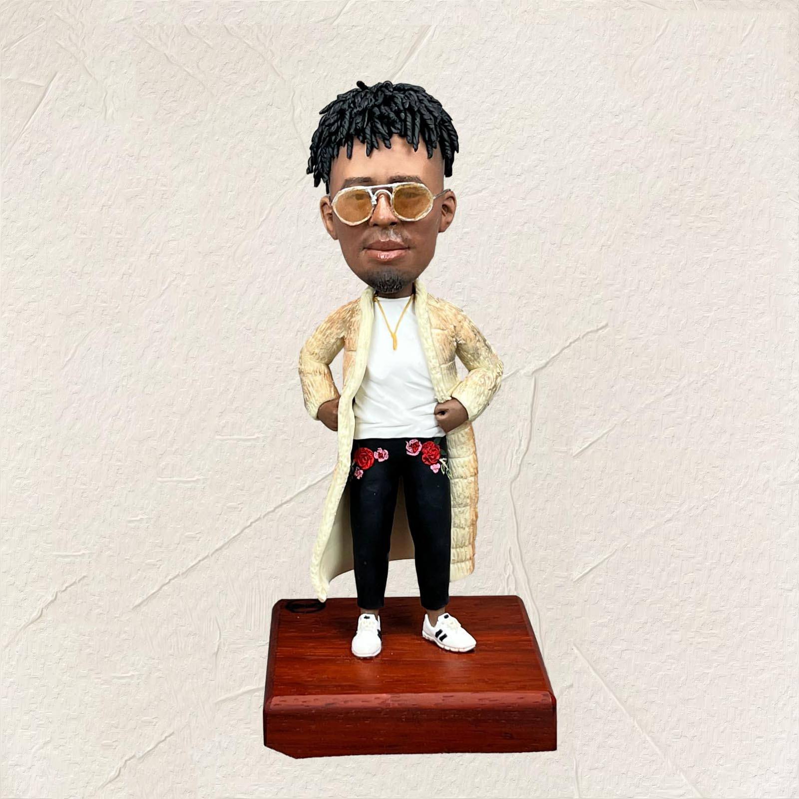 Bobble Head B