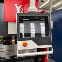 Prensa Plegadora Hidráulica CNC de Alta Precisión para Chapa Metálica, Protección de Seguridad Completa, Equipada con Sistema Delem
