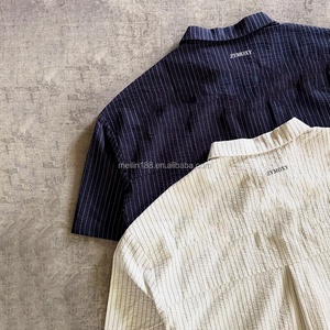 Chemise à manches courtes ample et légère en polyester 100 %, coupe décontractée, motif rayé, style streetwear, boutonnée - Product Image 3