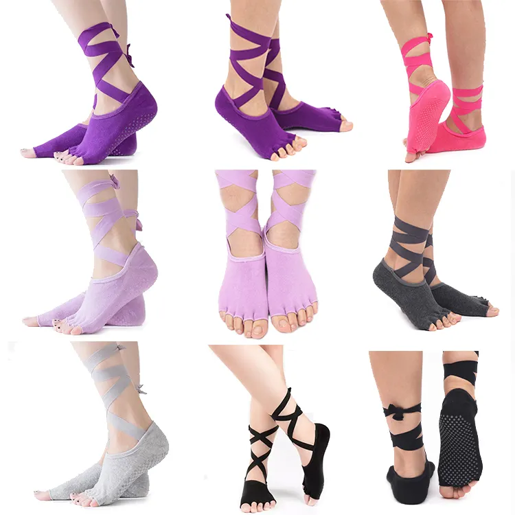 Chaussettes de yoga en coton pour femmes, antidérapantes, nouveau style, en stock, poignées et sangles, livraison gratuite, 2021