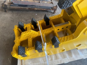 Pince de démolition rotative hydraulique pour excavatrice de 10 à 17 tonnes SOOSAN C06 - Product Image 4