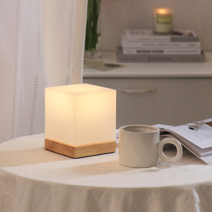 BSCI Nhà Cung Cấp Đèn Thủy Tinh Phong Cách Bắc Âu Đèn Bàn Trang Trí Học Tập Đầu Giường Phòng Ngủ Phòng Ngủ Trang Trí Sang Trọng - Product Image 3