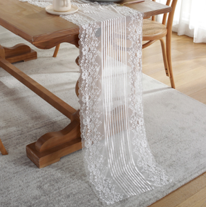 Fabricant <span class=keywords><strong>de</strong></span> décoration <span class=keywords><strong>de</strong></span> mariage, <span class=keywords><strong>table</strong></span> <span class=keywords><strong>de</strong></span> banquet romantique, <span class=keywords><strong>chemin</strong></span> <span class=keywords><strong>de</strong></span> <span class=keywords><strong>table</strong></span> avec drapeau et fleurs en <span class=keywords><strong>dentelle</strong></span> - Product Image 4