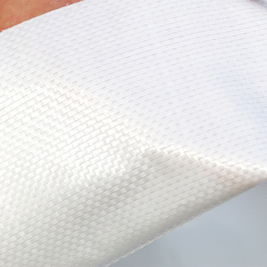 Sacs tissés en plastique blanc, épaisseur personnalisable, imprimables, pour vêtements, logistique, emballage express et colis. - Product Image 3