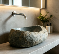 Lavabo en pierre naturelle élégant à surface brute naturelle