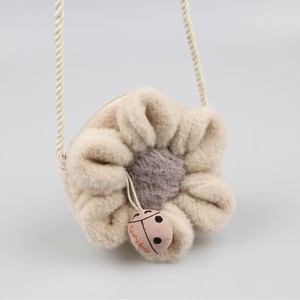 Nouveau sac à bandoulière en peluche en forme de fleur de dessin animé <span class=keywords><strong>avec</strong></span> fermeture éclair, petit pendentif en forme de <span class=keywords><strong>bug</strong></span>, mini sac à bandoulière unisexe pour enfants, mignon, tendance rock - Product Image 3